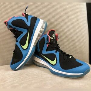 Men’s Nike LeBron 9 "South Coast" size 7.5 Black/Lime Glow/Dutch Blue/Fusion Red